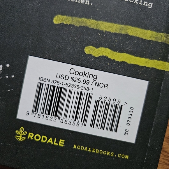Thug Kitchen: The Official Cookbook: Eat Like You Give A F*ck - Picture 12 of 12